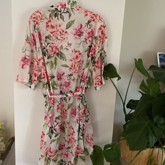 SHOW ME YOUR MUMU floral flower bath robe dressing gown roses pink green O/S - Picture 5 of 5